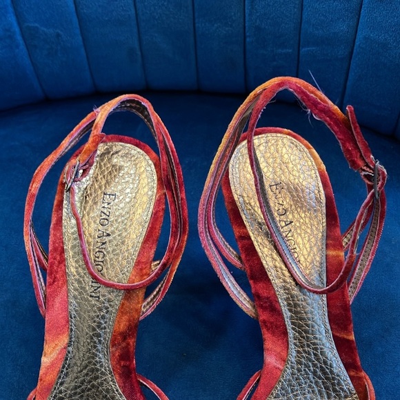 New Enzo Angiolini velvet Elegant Red Sandals with Embellished Straps size 7.5 - Picture 2 of 5